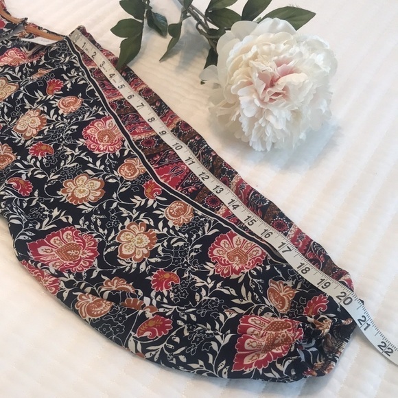 Knox Rose Boho Peasant Top - Picture 13 of 13